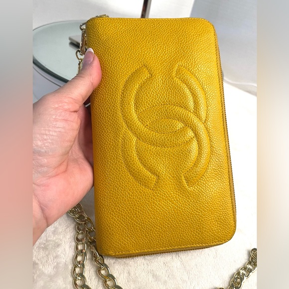 AUTHENTIC CHANEL 🔥CAVIAR LEATHER ZIP AROUND OVERSIZED WALLET ON A CHAIN - Picture 3 of 14